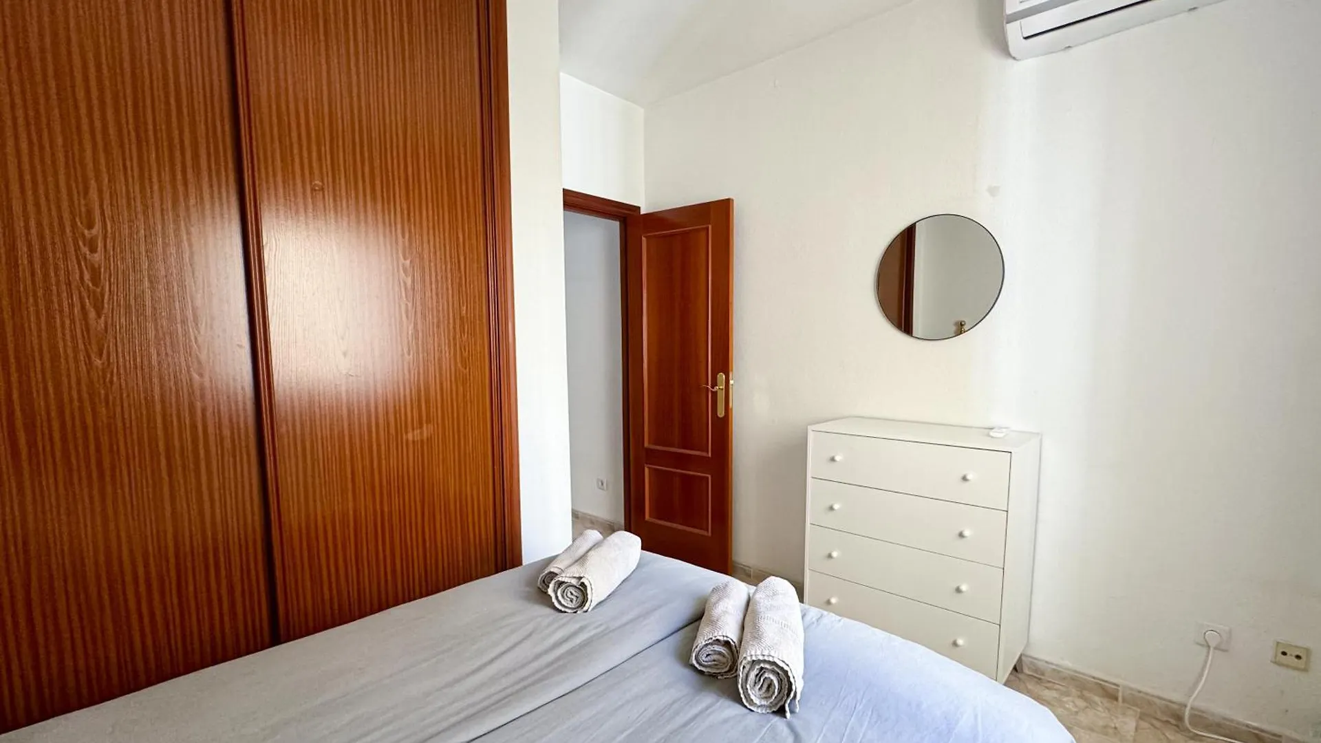 Quiet And Central Malaga Apartment