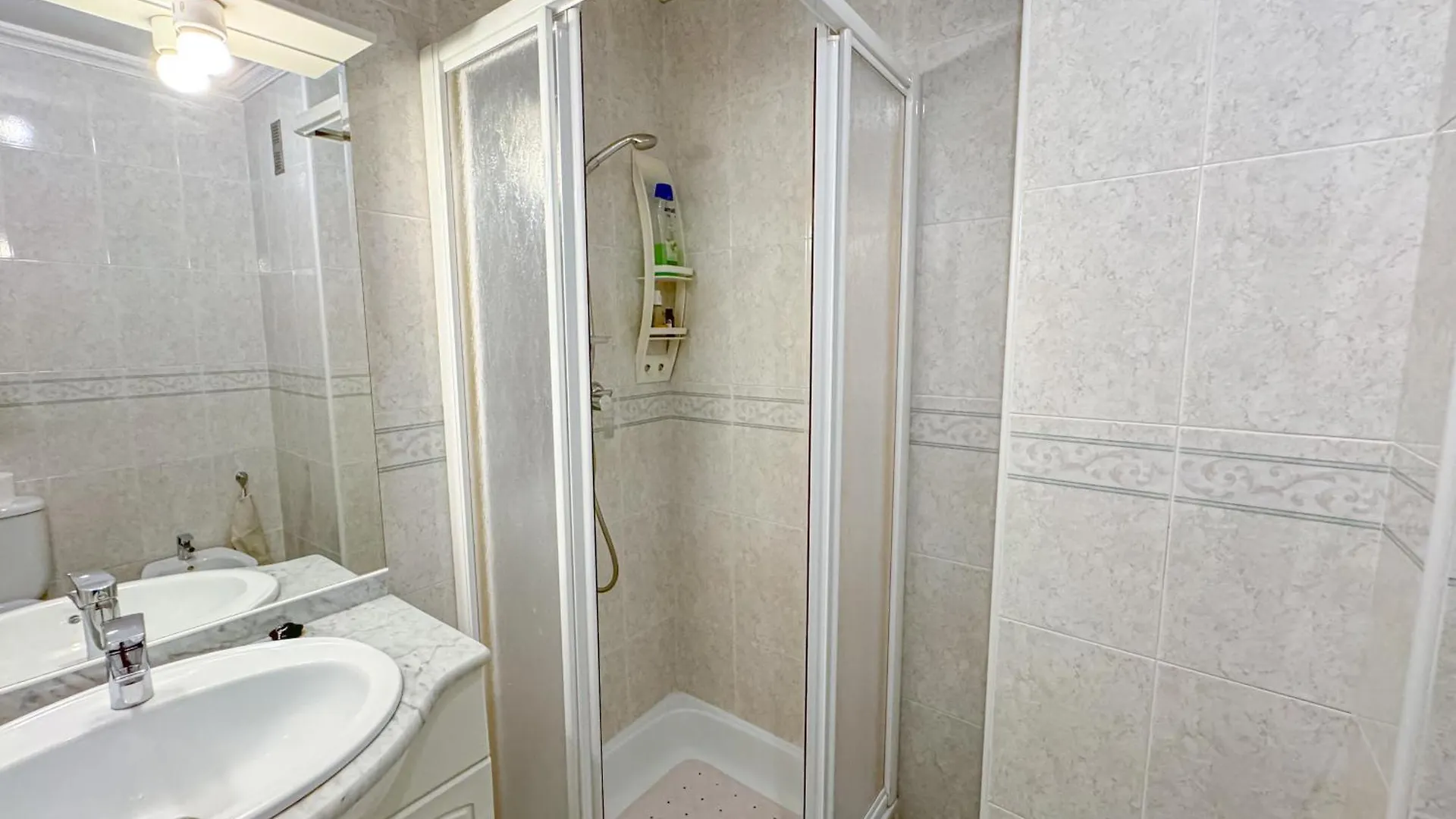 Quiet And Central Malaga Apartment